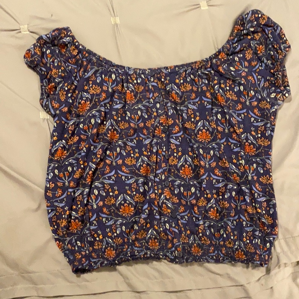 Aeropostale flowered crop top